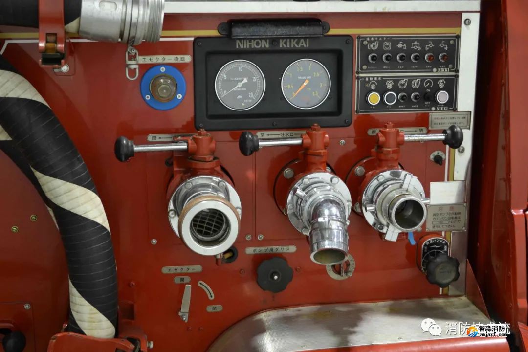 消防車(chē)的滅火操作系統(tǒng) 消防車(chē)的滅火操作系統(tǒng)
